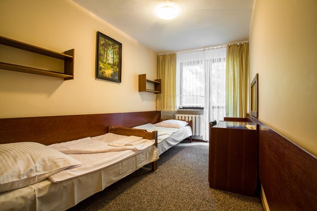 Ow Inter Piast Kalbornia - Z Wlasna Plaza Z Kapieliskiem I Przystania Dąbrówno Buitenkant foto